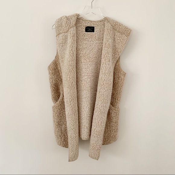 Love tree sherpa vest Clearance